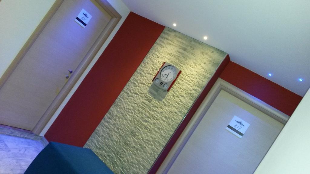 Domus Roma Hotel ภายนอก รูปภาพ